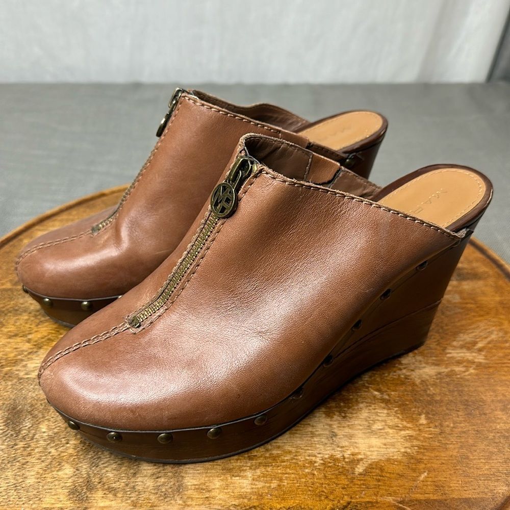 Marc Fisher Shoes Wm 8.5 M Brown Leather Wooden Wedge Heel Mules Boho Corky